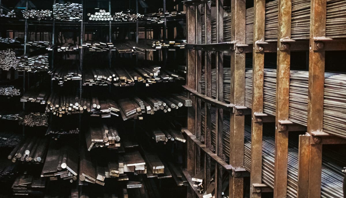 Catálogo completo de materiais de aço em estoque